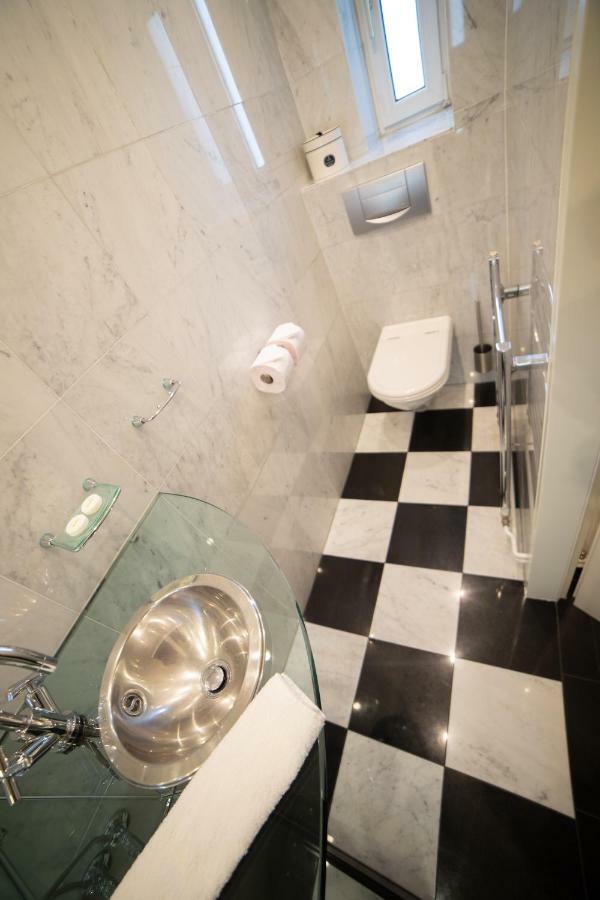 Easy Vienna Penthouse Appartement Buitenkant foto