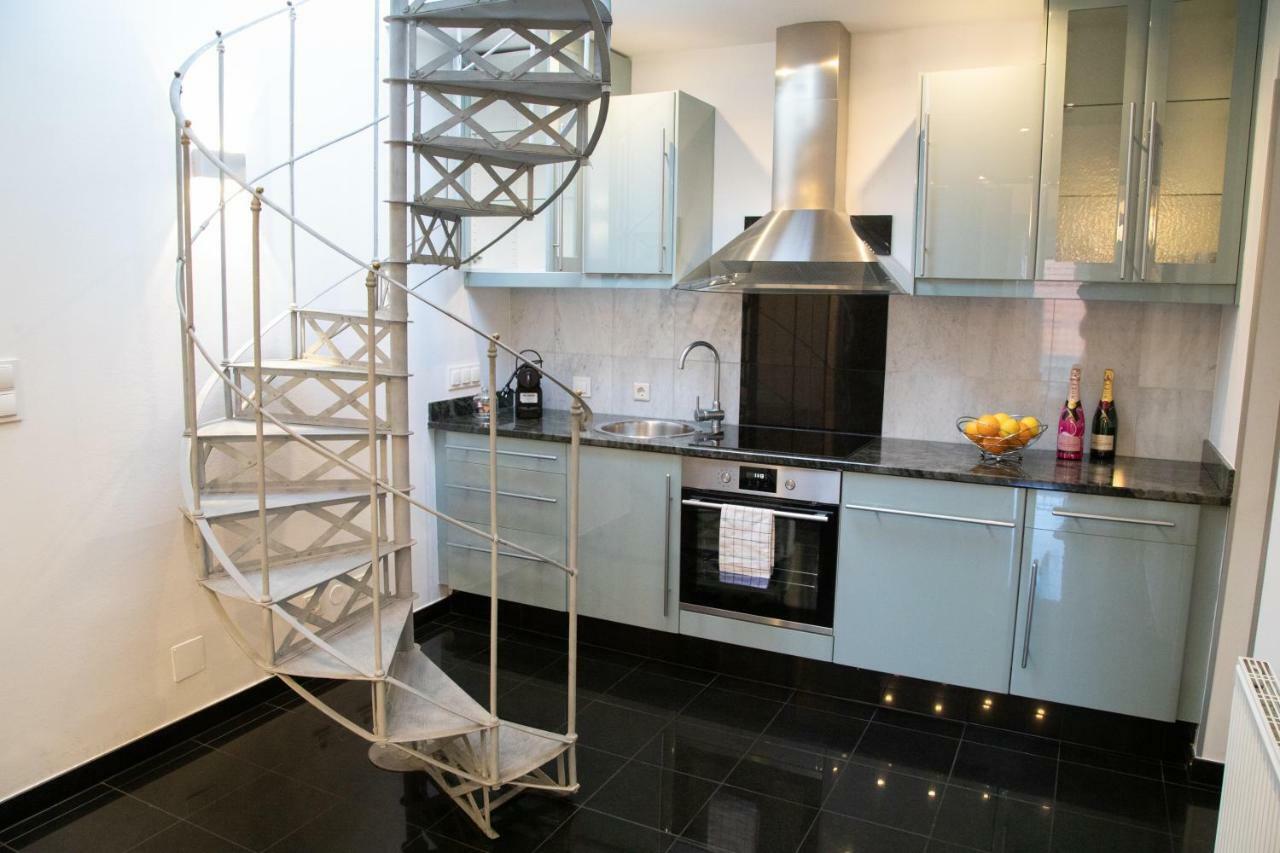 Easy Vienna Penthouse Appartement Buitenkant foto