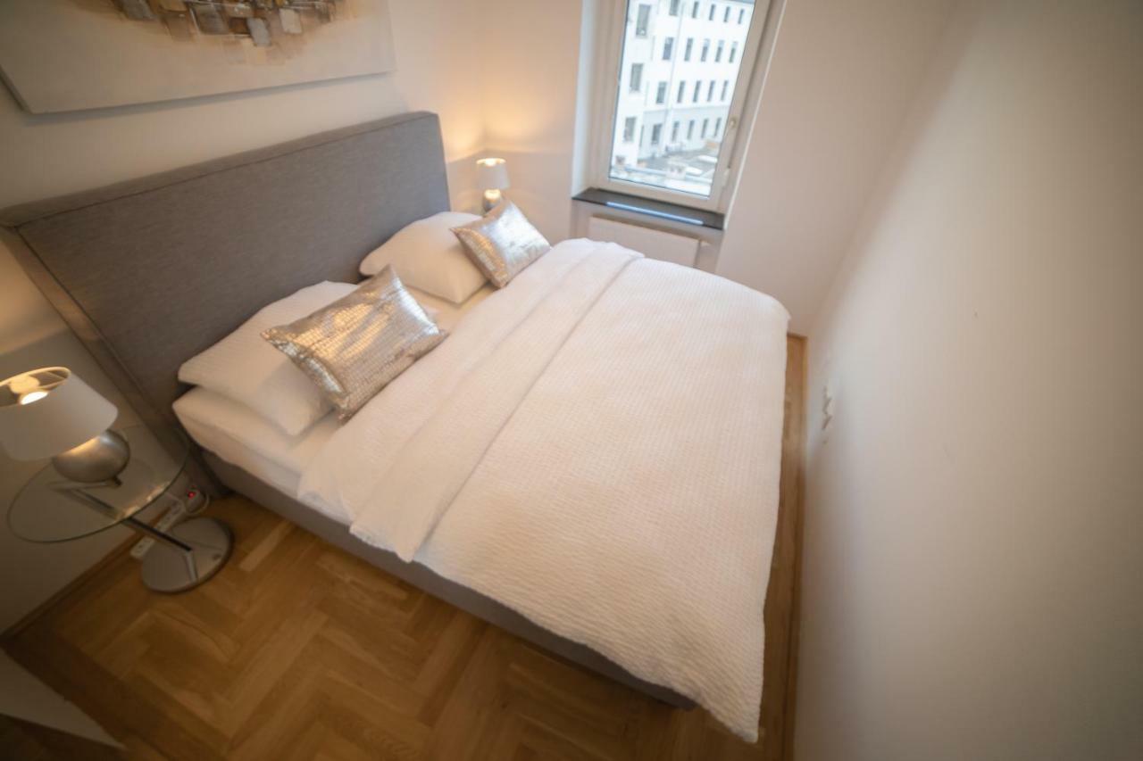 Easy Vienna Penthouse Appartement Buitenkant foto