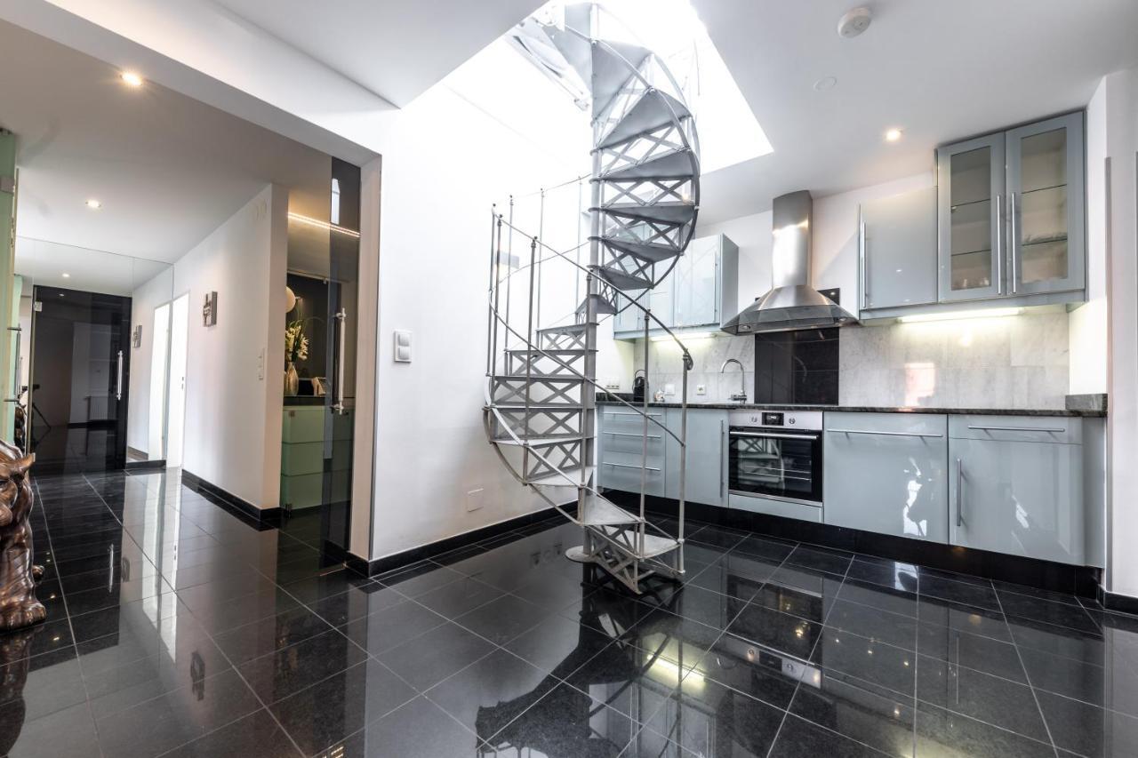 Easy Vienna Penthouse Appartement Buitenkant foto